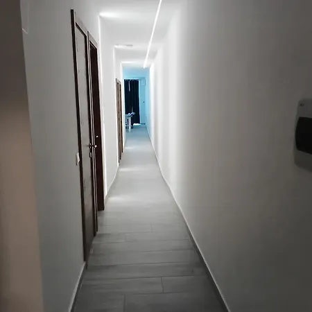 Apartment Torri Seafront