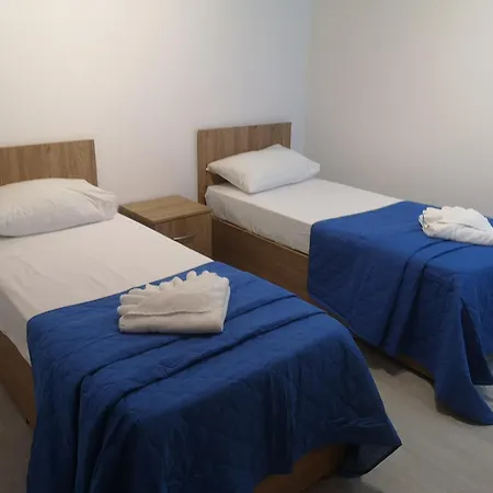 Torri Seafront Apartment *