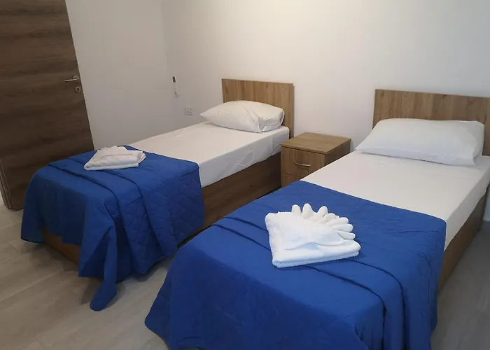 Torri Seafront Appartement *