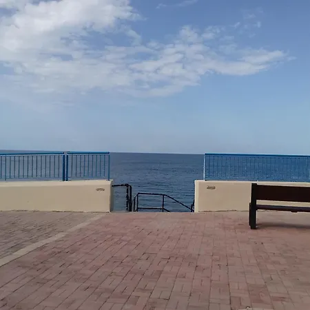 Torri Seafront Appartamento Xghajra