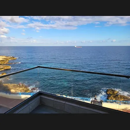 Torri Seafront * Xghajra