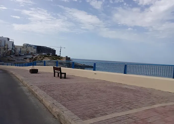 Torri Seafront * Xghajra