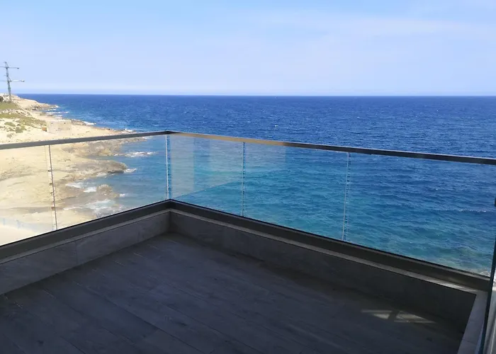 公寓 Torri Seafront *